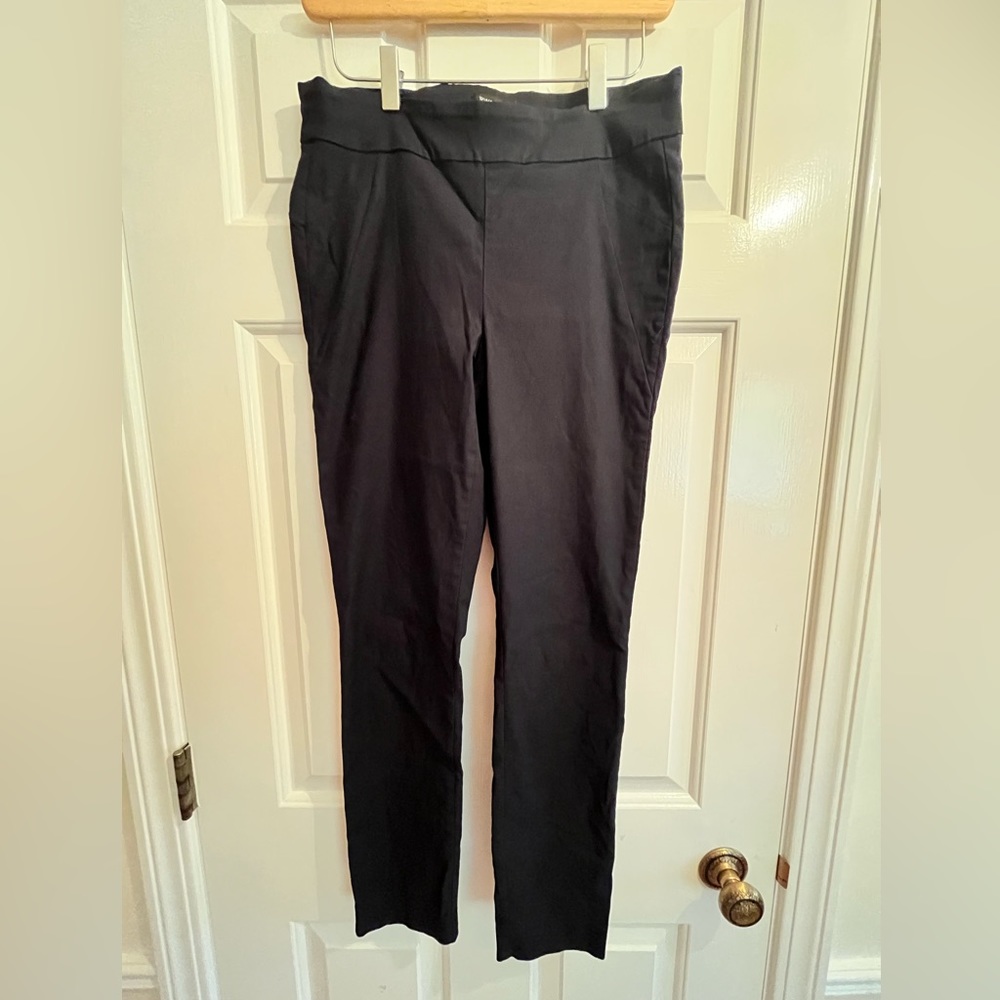 RW&Co. Navy stretch slim pants, size medium